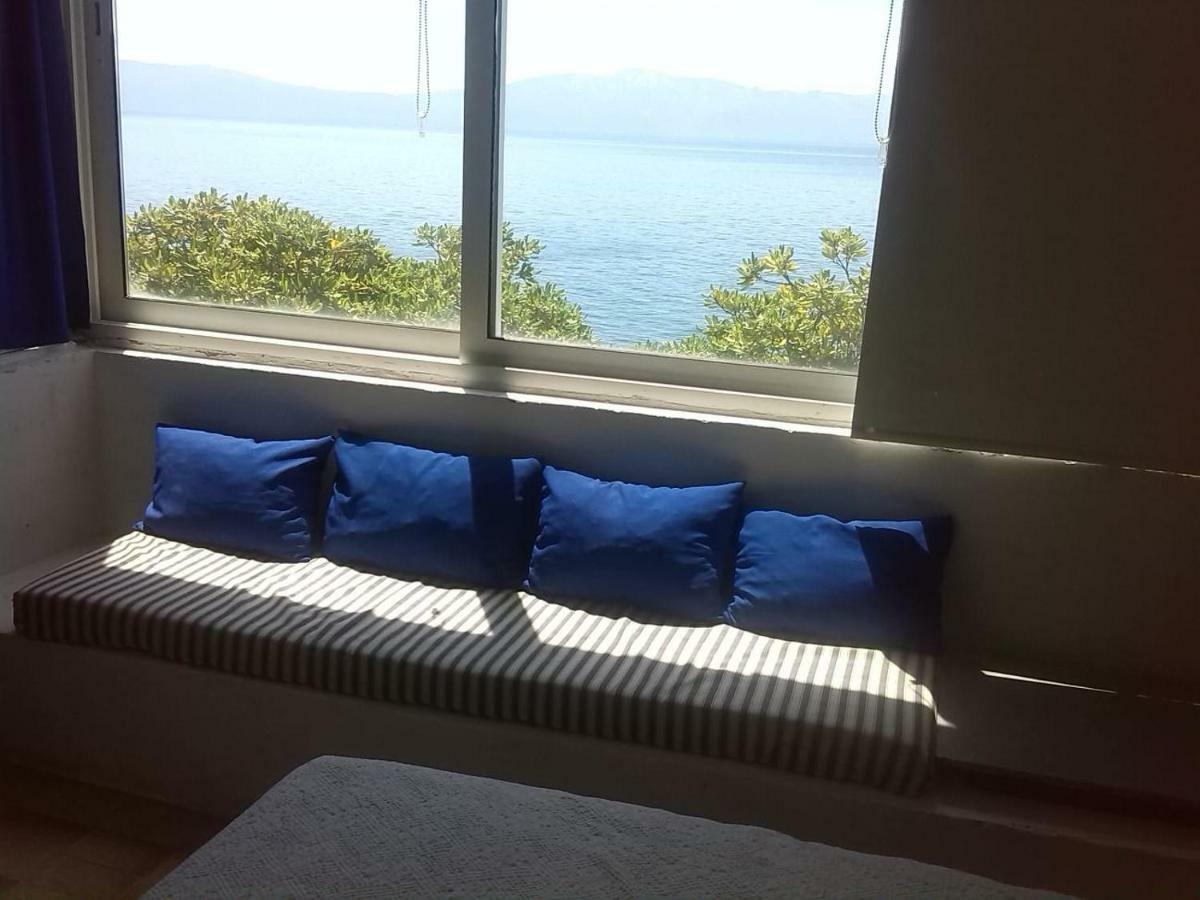 Drvenik, Apartman 1M From Sea Drvenik  Eksteriør billede